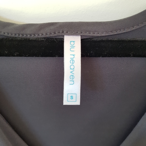 Sleeveless Grey V-Neck Dress with Built in Cups S - Picture 6 of 6